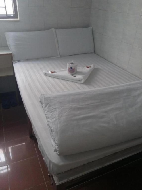 New Yan Yan Guest House image 20