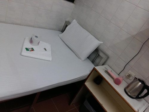 New Yan Yan Guest House image 4