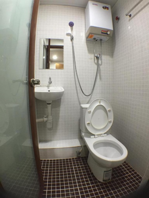 New Yan Yan Guest House image 7